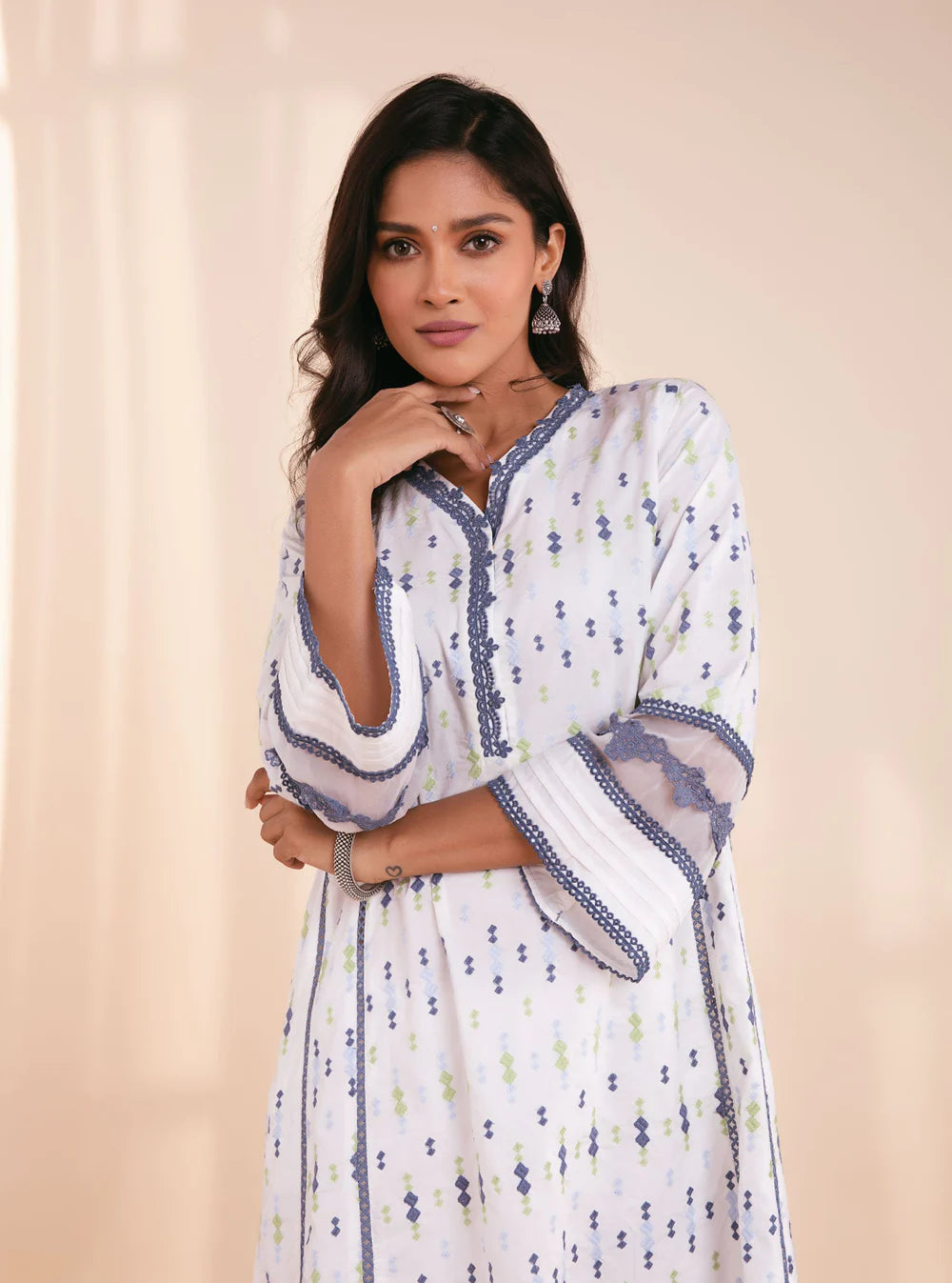 Mulmul White Cotton Valencia