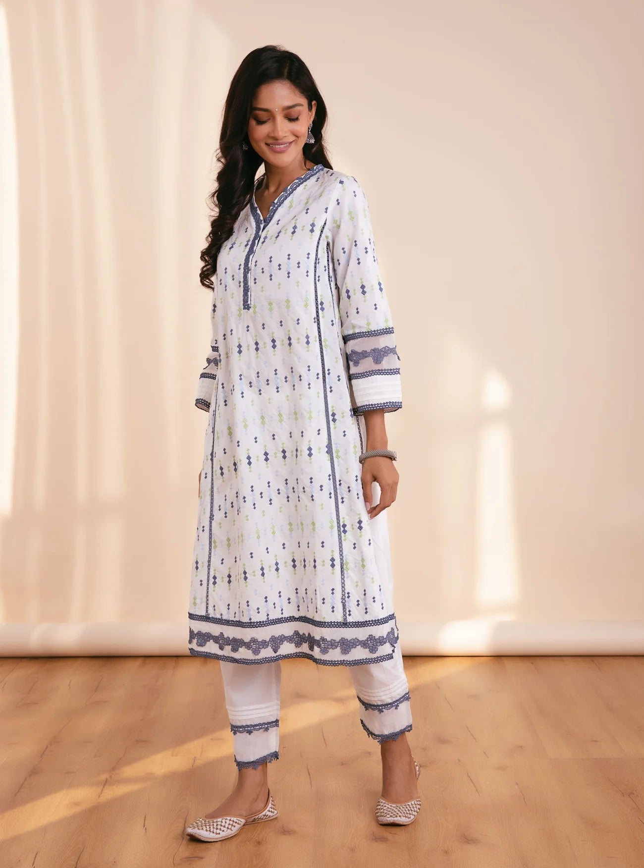 Mulmul White Cotton Valencia