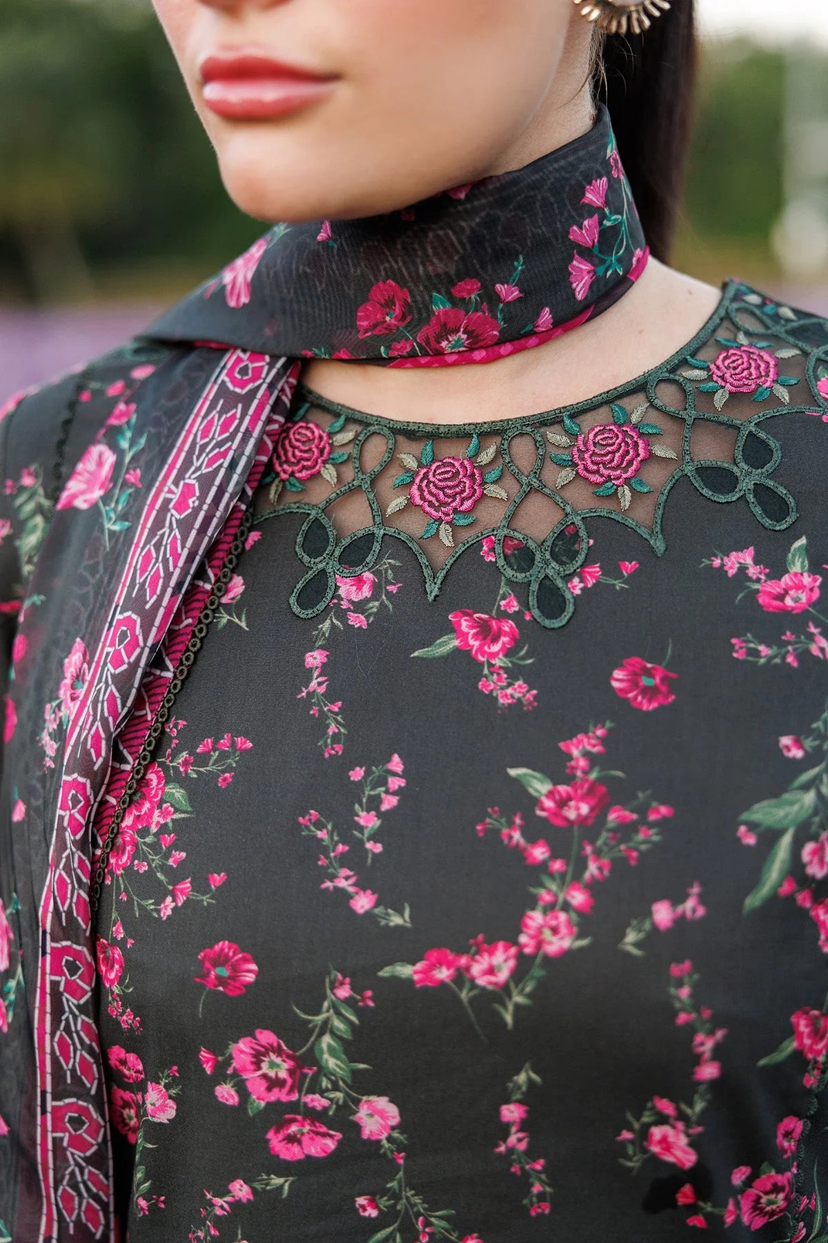 Sania Lawn Suit (Black)